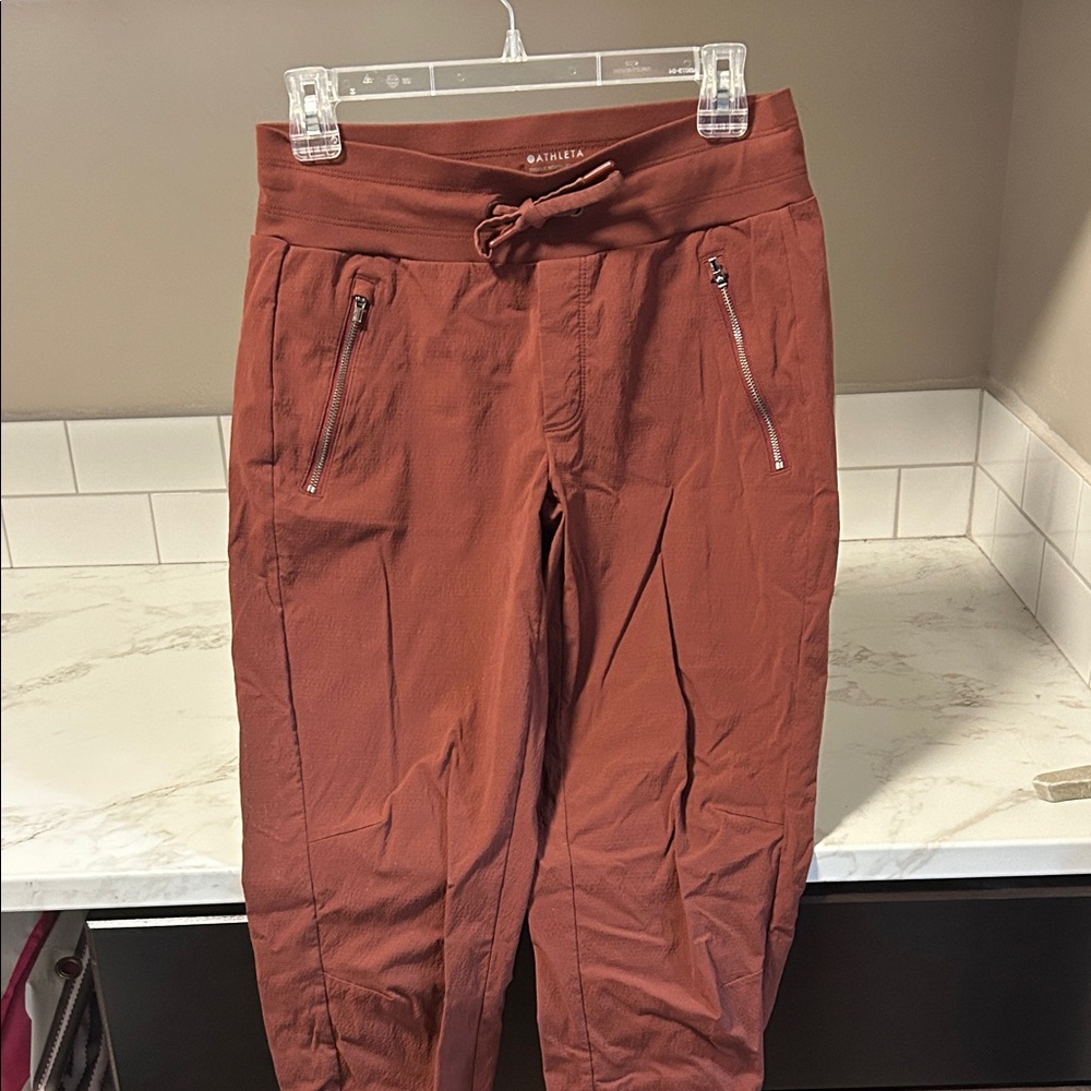 Athleta Trekkie Jogger Pants size 2